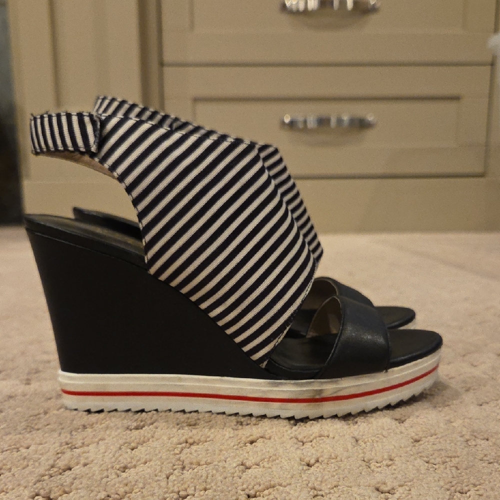Nicole Miller Black and White Sporty Wedge Sandals